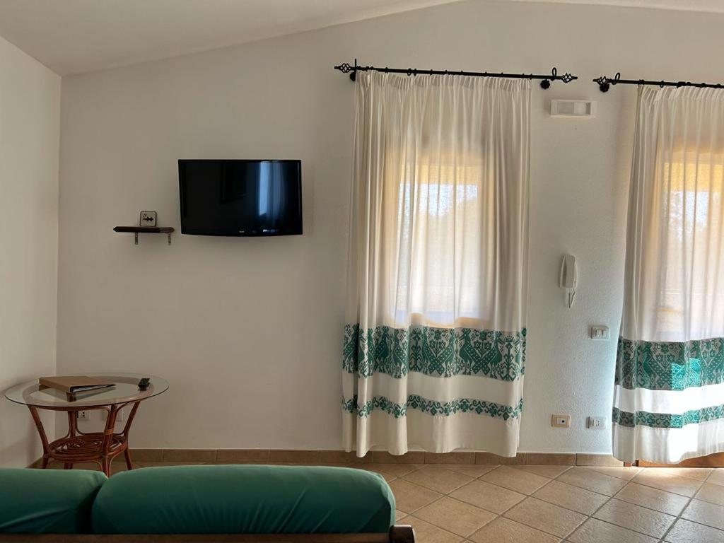 Hotel I Menhirs Annunziata  Buitenkant foto